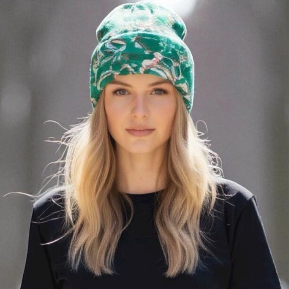 New FREE PEOPLE Jumping Jacquard Beanie Green Floral knit hat FP Movement
